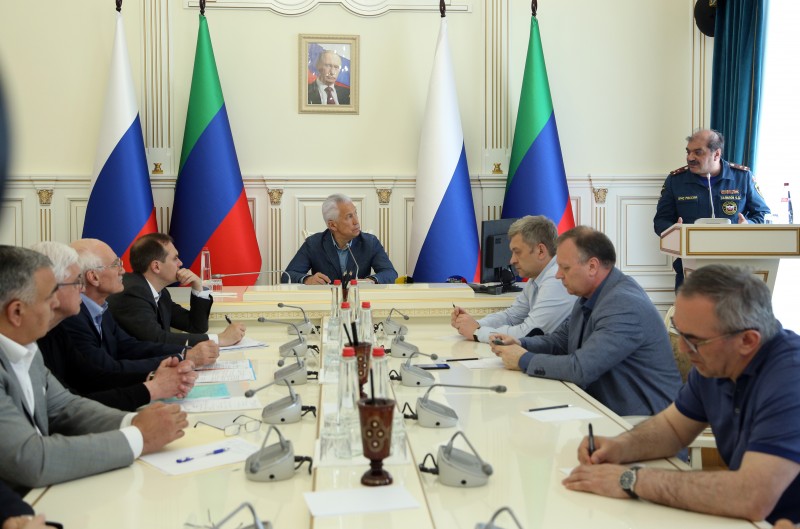 Минздравом Дагестана проводится работа в районах, пострадавших от ЧС