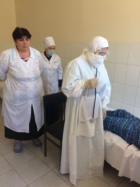 «Больного холерой» эвакуировали с махачкалинского международного морского порта - Файл 1