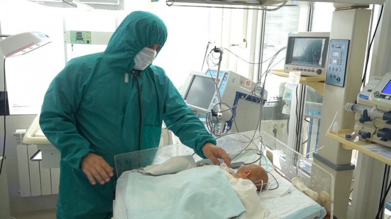 Более 220 младенцев появилось в ковидном роддоме Каспийска с начала пандемии - Файл 5