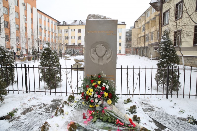 Глава республики Рамазан Абдулатипов побывал в городской клинической больнице  №1 - Файл 1