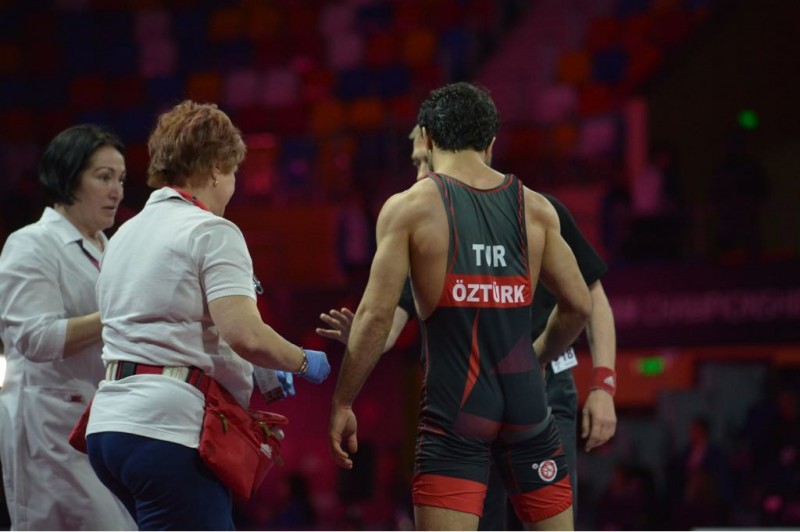 Более 150 человек обратились к врачам со дня старта чемпионата Европы в Каспийске
