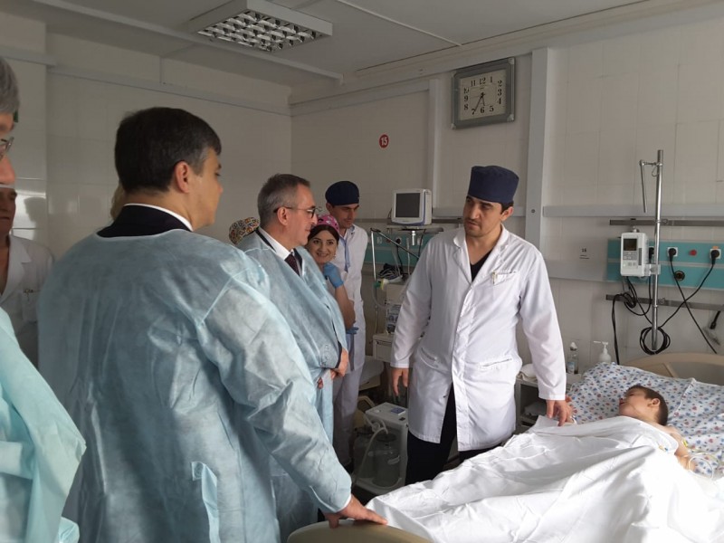 Депутаты Госдумы по охране здоровья посетили два детских медучреждения и ДГМУ