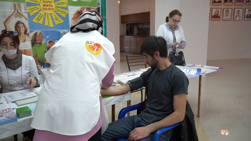 В Махачкале прошёл Всемирный день гипертонии - Файл 1