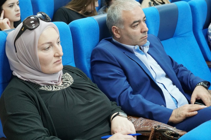 Вопросы формирования  позитивного опыта беременности и родов обсудили на семинаре в Махачкале - Файл 1