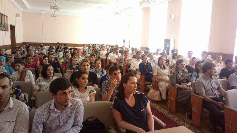245 молодых врачей отправились на работу в сельской местности Дагестана в этом году
