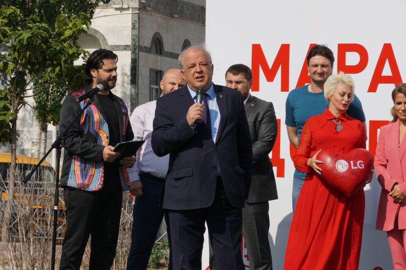 В Махачкале прошла масштабная донорская акция в рамках социального сотрудничества бизнеса и Минздрава - Файл 4