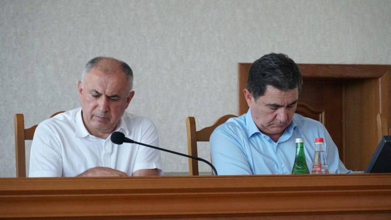 Ярослав Глазов обсудил вопросы снижения смертности взрослого и детского населения Дагестана - Файл 4