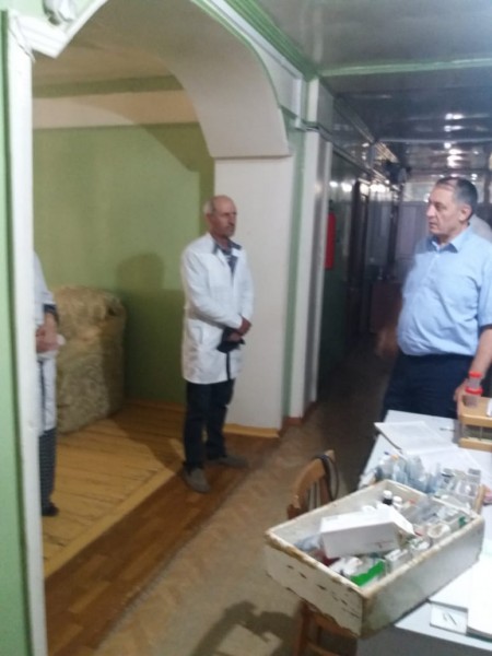 Вице-премьер А.Махмудов посетил медицинские организации в Тляратинском районе. - Файл 5