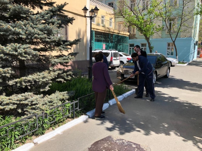 В Минздраве РД и подведомственных учреждениях прошел субботник - Файл 1