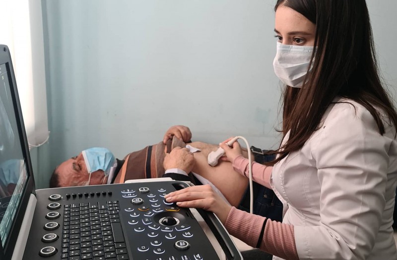 Специалисты онкоцентра провели выездной прием жителей Тарумовского района - Файл 1