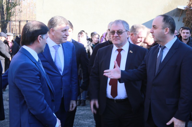 Танка Ибрагимов принял участие в открытии обновленного спортивного комплекса в ДГМУ - Файл 5