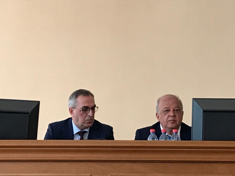Коллективу Минздрава РД  представили нового министра - Файл 1