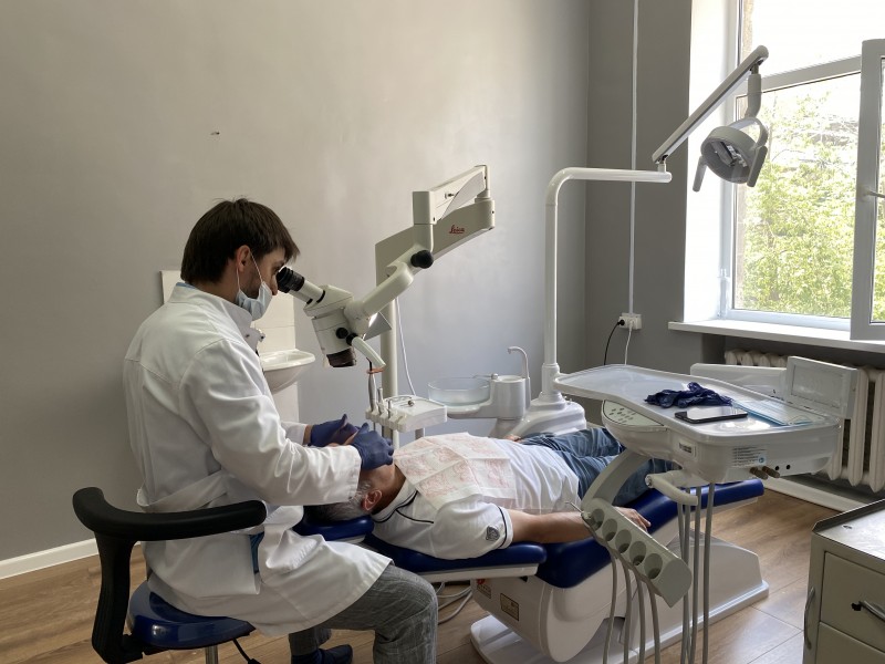 В Республиканской стоматологической поликлинике установлен стоматологический микроскоп