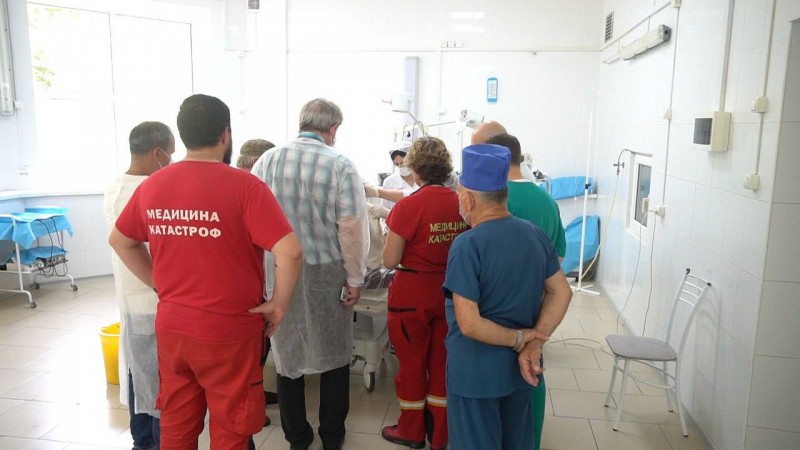27 пострадавших сейчас находятся на лечении в клиниках Дагестана после взрыва в пригороде Махачкалы