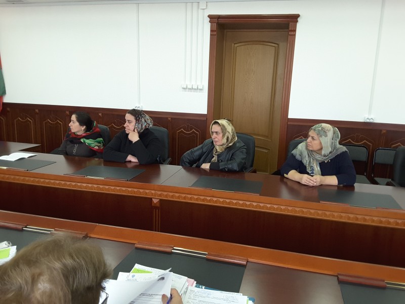 Танка Ибрагимов оказал помощь в трудоустройстве 18-ти школьных  медсестер Каякентского района - Файл 4