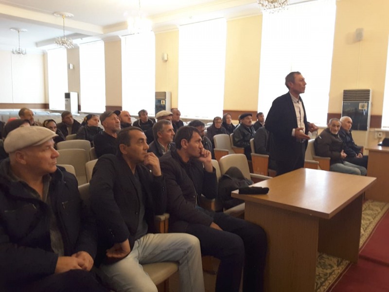 Главная цель приблизить медицинскую помощь к пациенту: Джамалудин Гаджиибрагимов встретился с собравшимися у Минздрава больными на гемодиализе - Файл 3