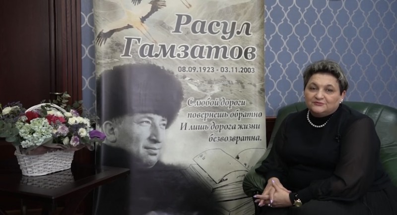 Министр здравоохранения Республики Дагестан Татьяна Беляева приняла участие в акции Правительства Дагестана «Читаем Расула»