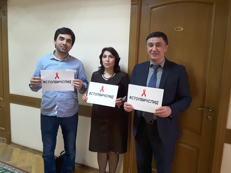 Коллектив Минздрава Дагестана во главе с министром  присоединился к интернет-флешмобу #СТОПВИЧСПИД - Файл 1