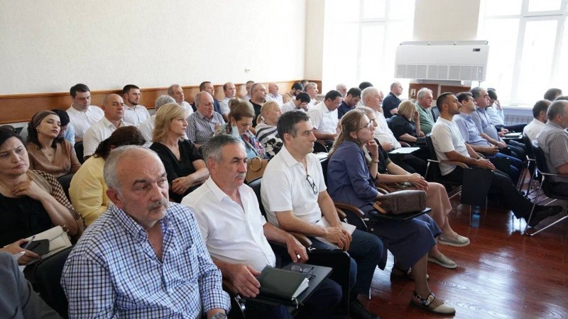 Расширение применения инновационной терапии для лечения пациентов с самыми сложными злокачественными опухолями, как например рак легкого