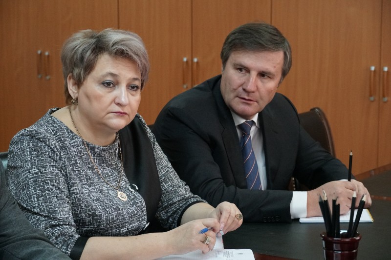 Переход поликлиник на бережливую модель работы обсудили в Минздраве РД