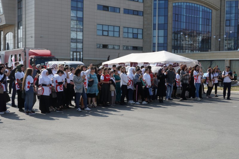 В Махачкале прошла масштабная донорская акция в рамках социального сотрудничества бизнеса и Минздрава - Файл 1