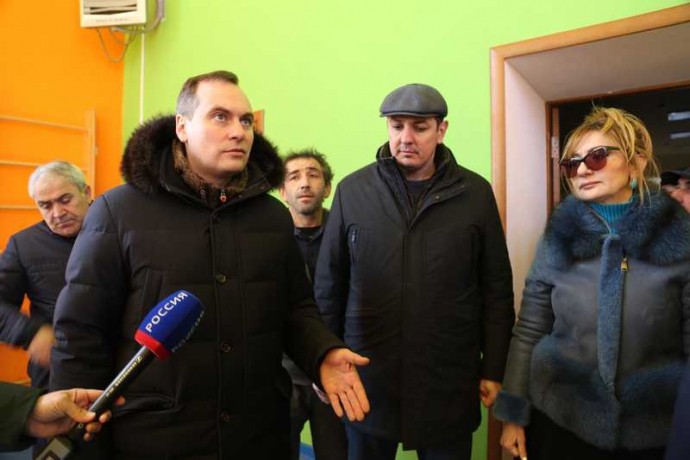 Премьер-министр РД посетил школу