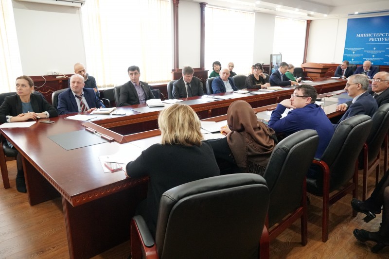 Министерство здравоохранения Дагестана приняло участие в видеоселекторном совещании с Минздравом РФ по вопросам снижения смертности населения - Файл 1