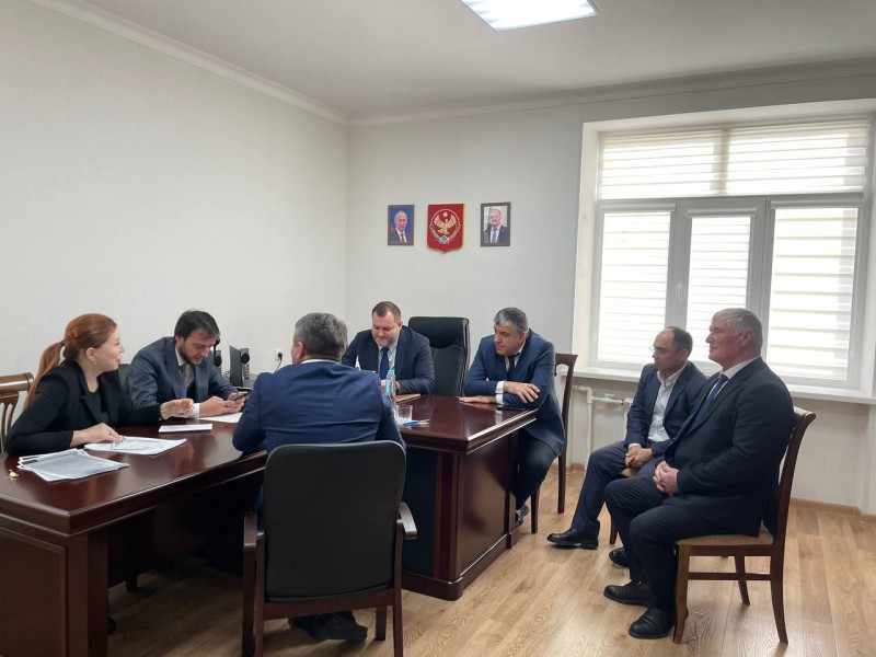 Ярослав Глазов провёл приём граждан в Левашинском районе