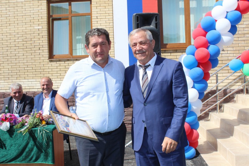 Министр Джамалудин Гаджиибрагимов принял участие в открытии новой школы в селении Цуртиль, Табасаранского района - Файл 7