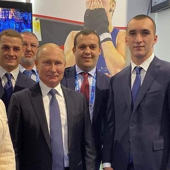 Президент РФ встретился с чемпионом мира по боксу