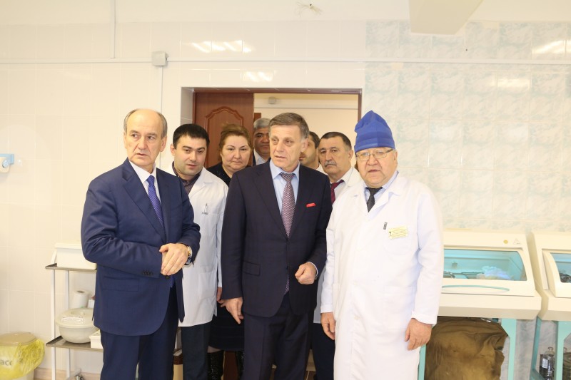 Министр Танка Ибрагимов принял участие в открытии обновленного лор-отделения РКБ - Файл 1