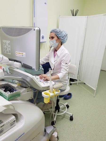 Почти 100 жительниц республики  проверились на рак молочной железы в рамках Дня открытых дверей в онкоцентре - Файл 2