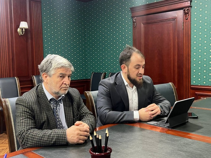 В Минздраве Дагестана состоялась встреча министра здравоохранения РД Ярослава Глазова с новым руководителем Центра управления регионом РД Исрафилом Исрафиловым
