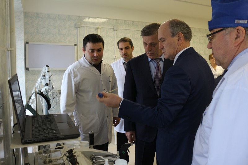 Министр Танка Ибрагимов принял участие в открытии обновленного лор-отделения РКБ - Файл 3