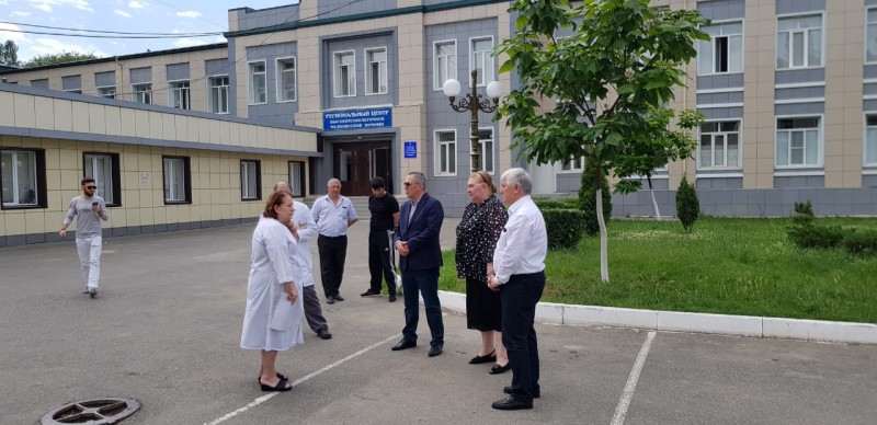 Министр  Джамалудин Гаджиибрагимов ознакомился с работой РКБ и РКГВ - Файл 1
