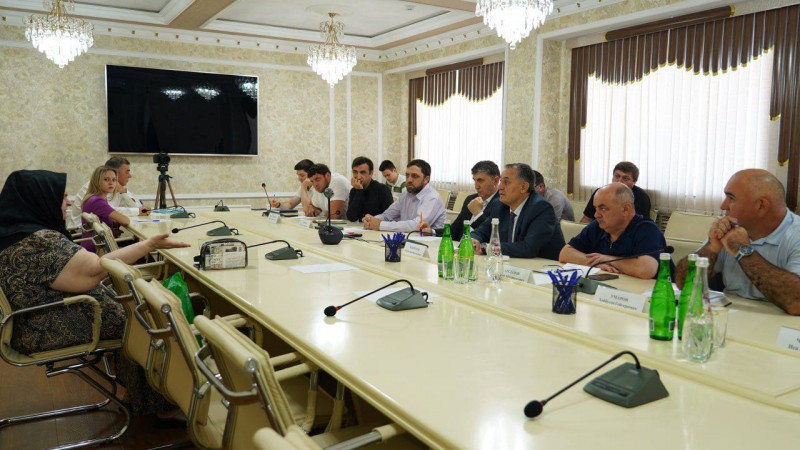 Заместитель Председателя Правительства РД Абдурахман Махмудов провел прием граждан в Хасавюрте - Файл 3