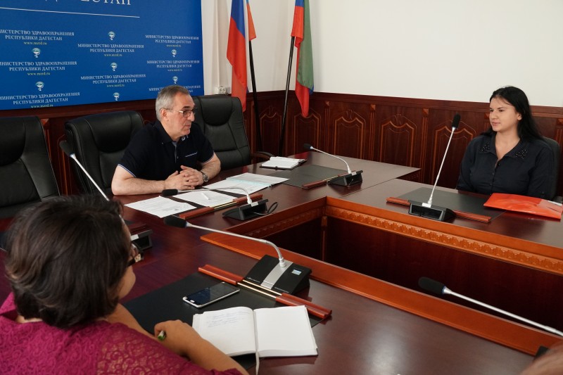 Министр Джамалудин Гаджиибрагимов провел прием граждан по личным вопросам - Файл 4