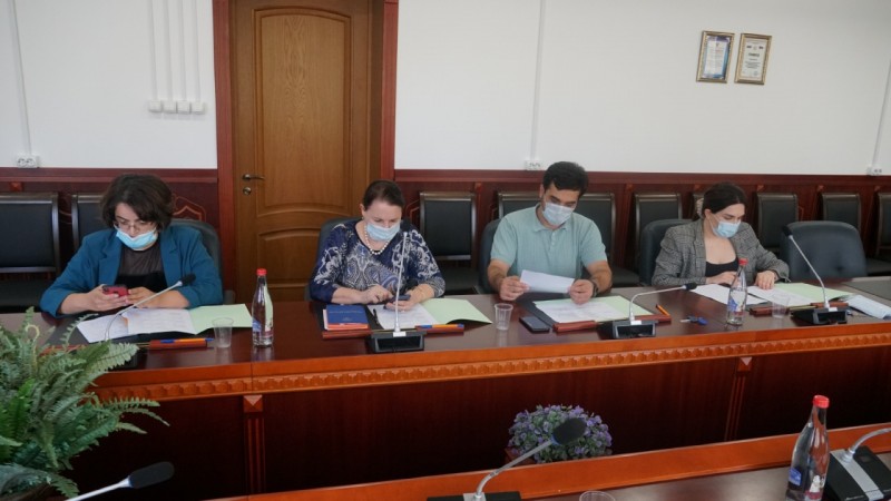 В Минздраве РД выбрали руководителей четырех медучреждений - Файл 1