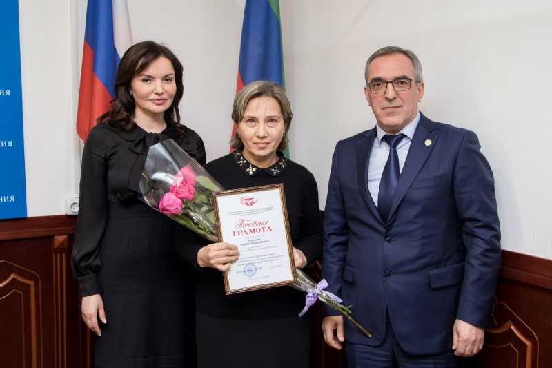 Лучшие врачи заслужили награды