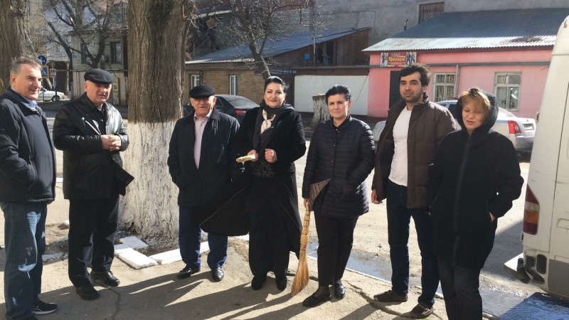 Чистота залог здоровья: сотрудники Минздрава РД вышли на генеральную уборку - Файл 2