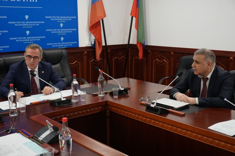 Руководителя Каспийской ЦГБ выбрали в Министерстве здравоохранения РД - Файл 4