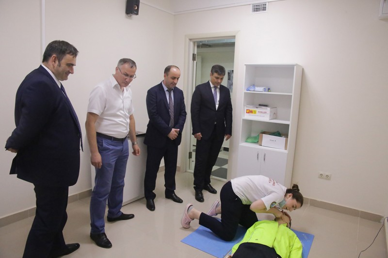 Депутаты Госдумы по охране здоровья посетили два детских медучреждения и ДГМУ - Файл 3