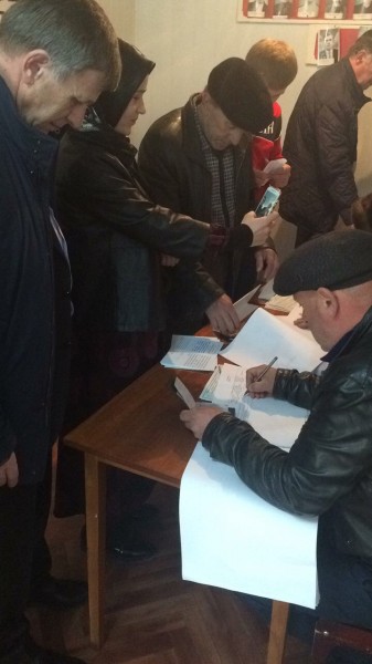 Танка Ибрагимов проголосовал в рабочей поездке в с. Тидиб Шамильского района - Файл 1
