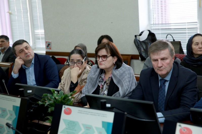 5 марта под руководством заместителя  Председателя Правительства Республики Дагестан Абдурахмана Махмудова в Территориальном фонде ОМС РД проведено расширенное совещание - Файл 1