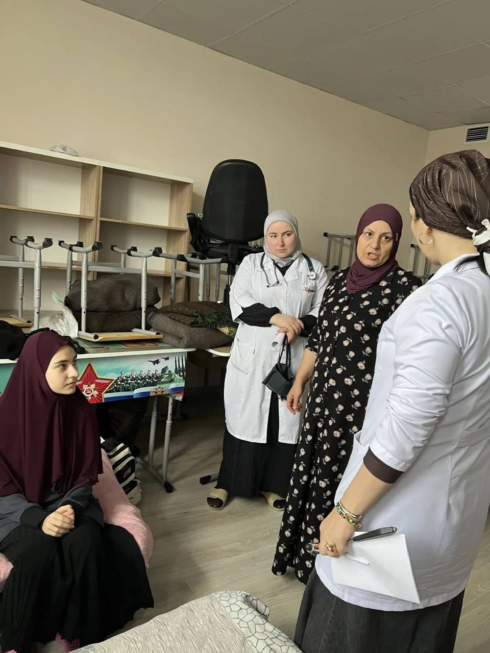 По поручению министра здравоохранения Дагестана Ярослава Глазова главный врач Хасавюртовской ЦРБ с бригадой специалистов сегодня выехали в село Сивух