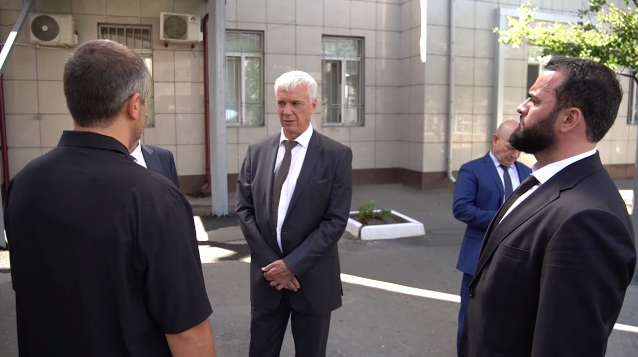 Владимир Надыкто посетил готовящееся к открытию скоропомощное приёмное отделение